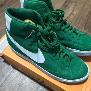 Blazer Mid 77 Suede Nike Barely Worn